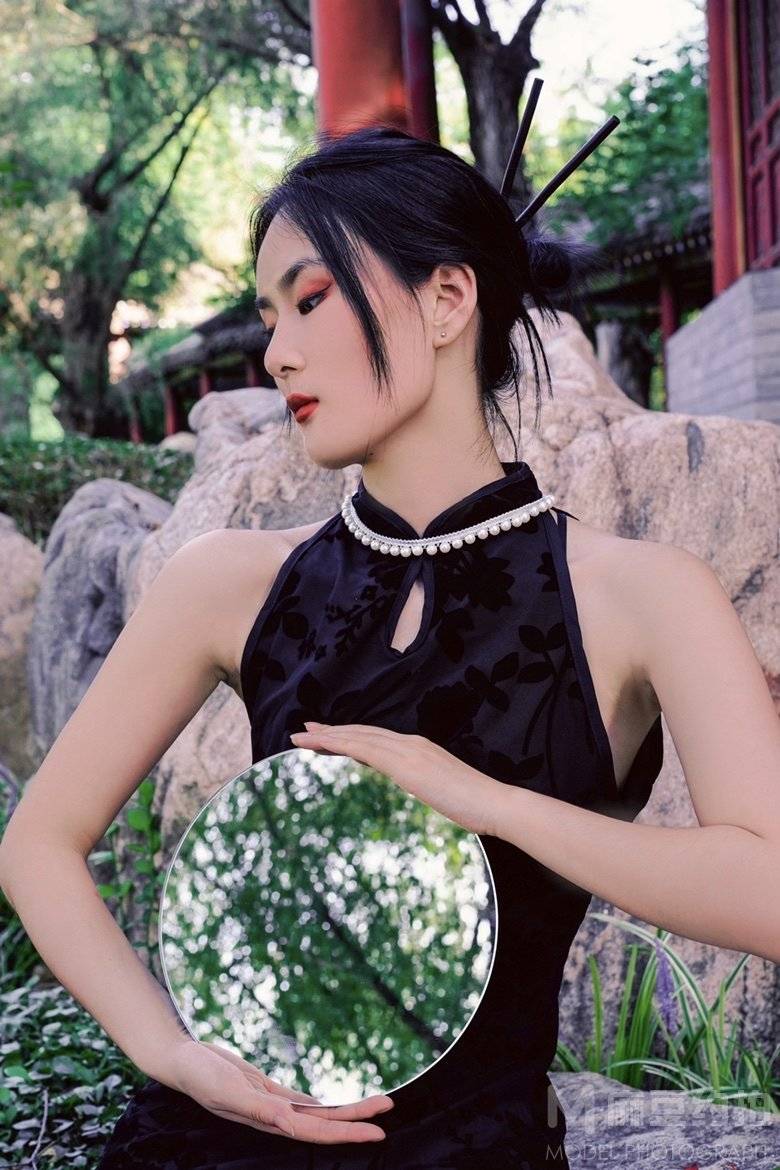 暗黑模特