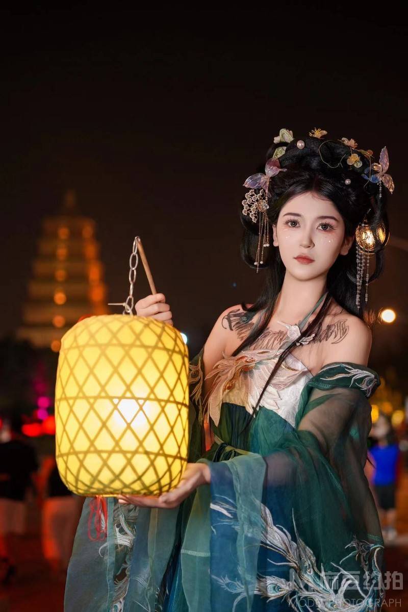 汉服模特