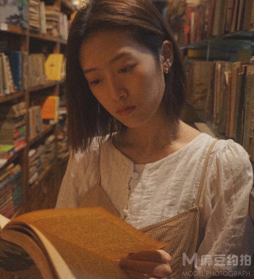 胶片模特