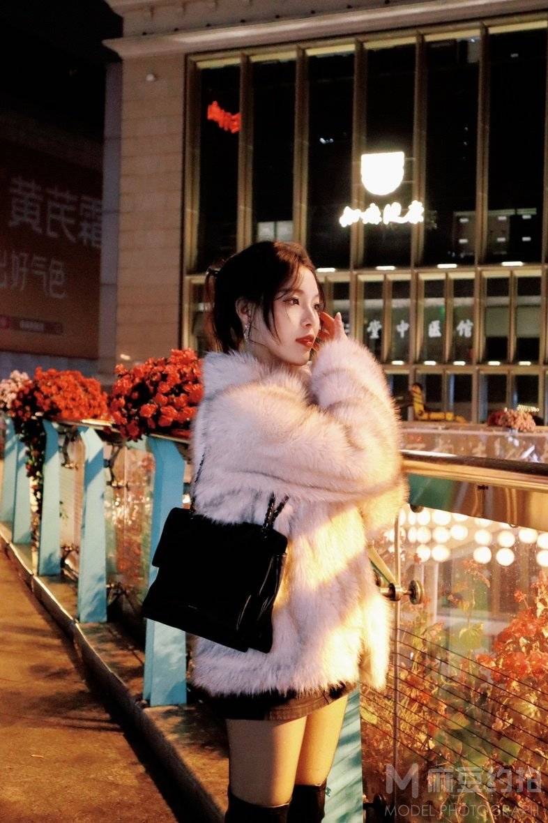 夜景模特