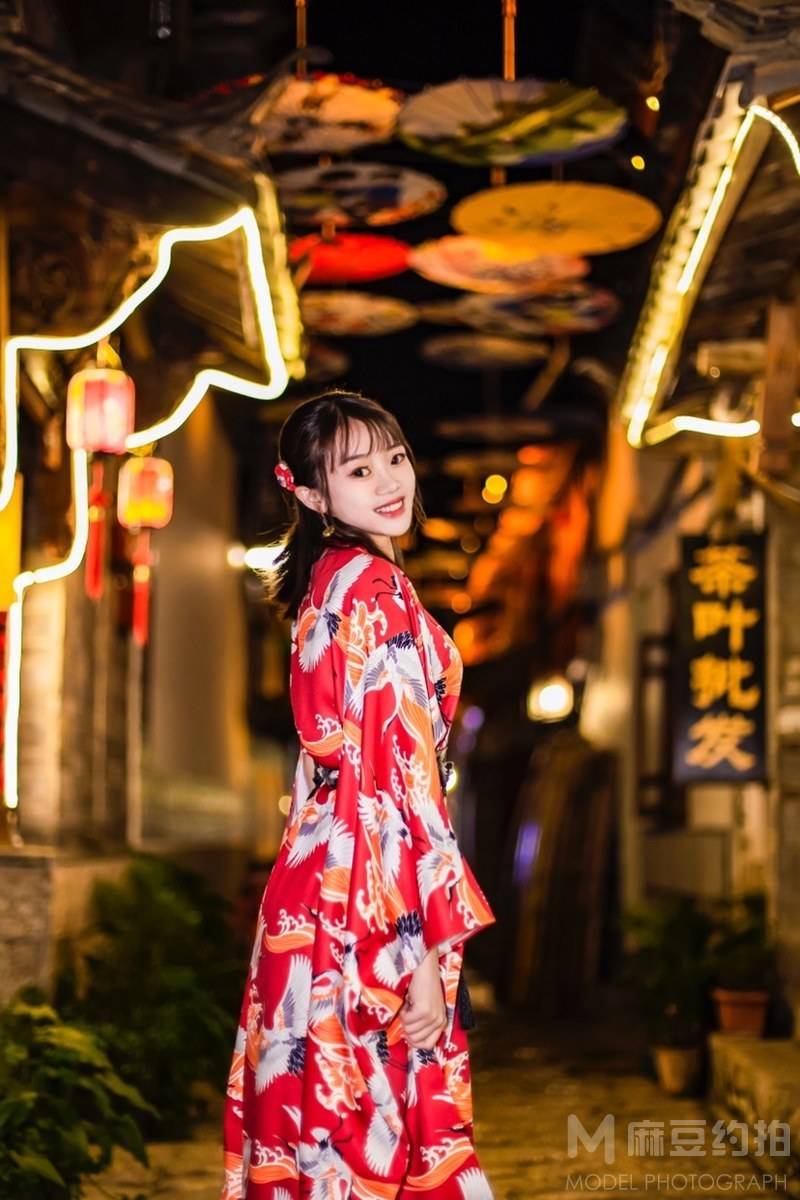 汉服模特
