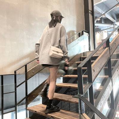 黑白模特