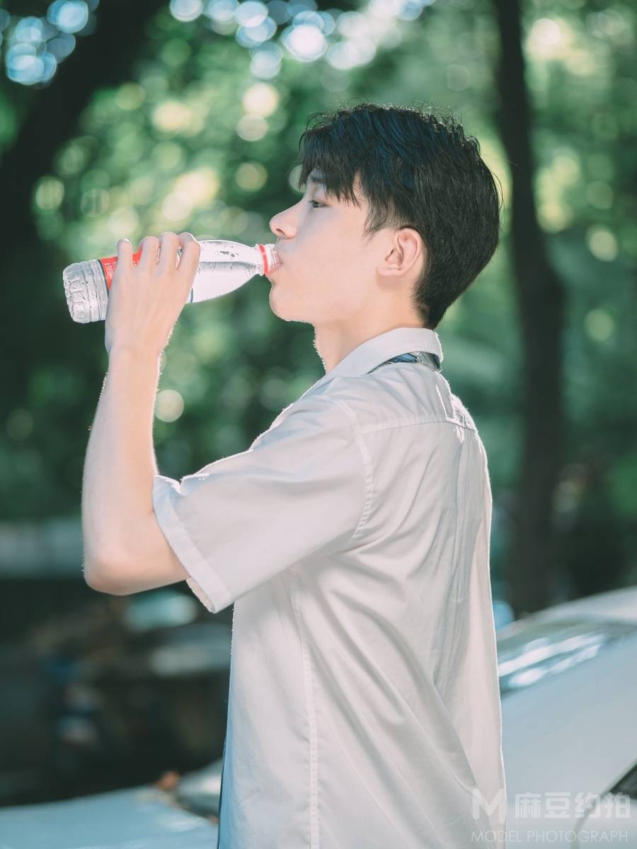 清新模特