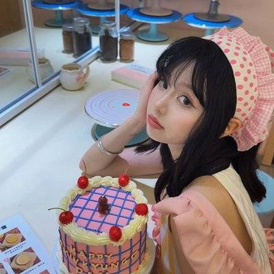 宝丽来模特