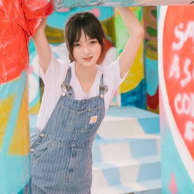 清新模特