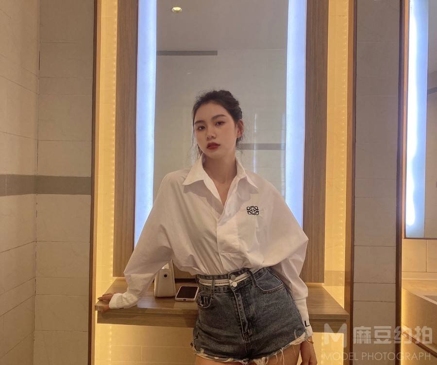 情侣模特