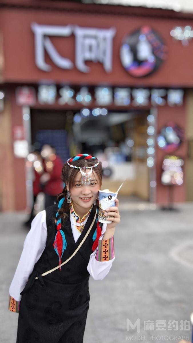 汉服模特