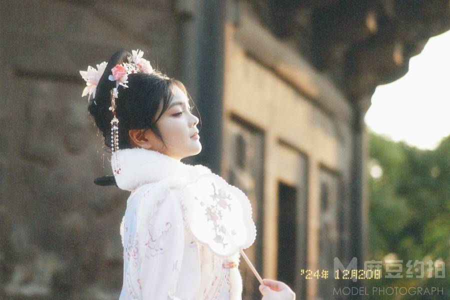 胶片模特