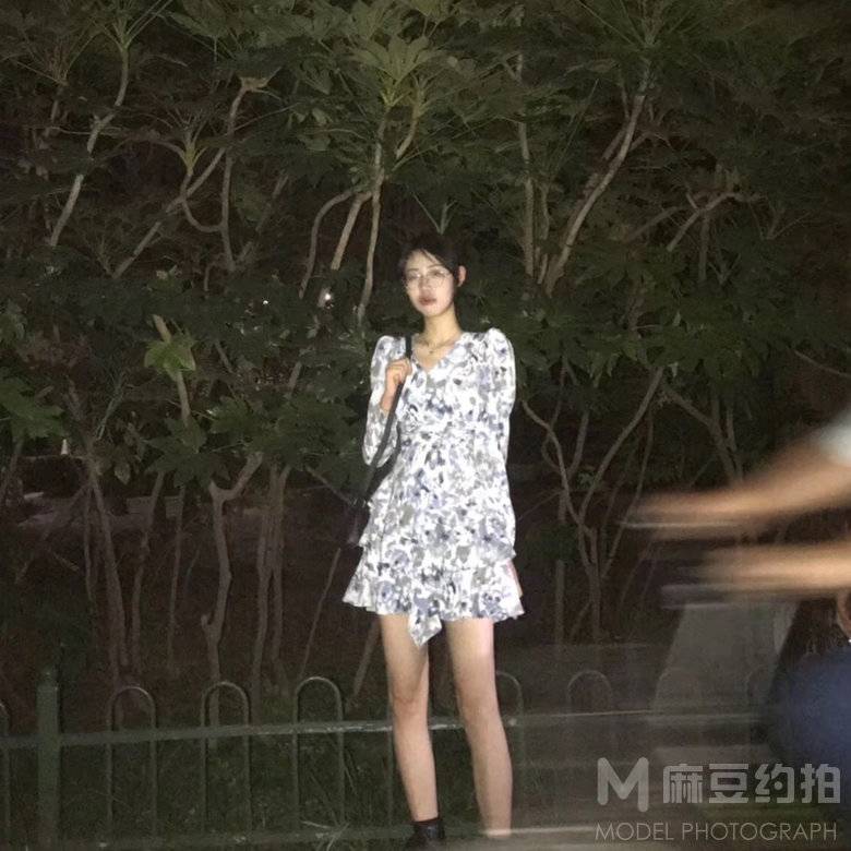 胶片模特