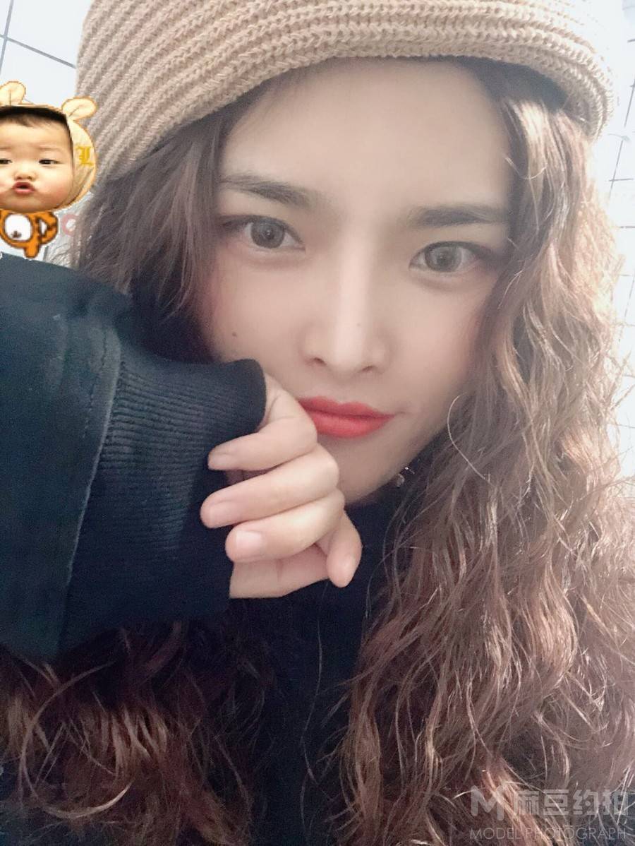 妆容模特