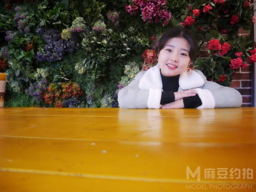 校园模特