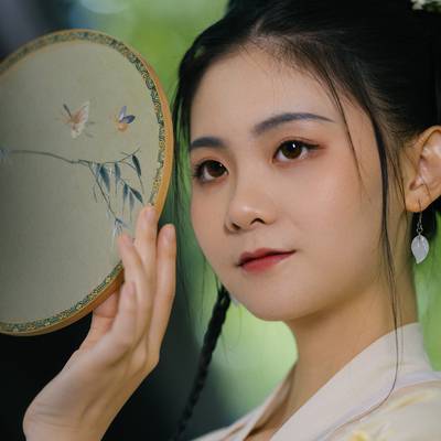 汉服模特