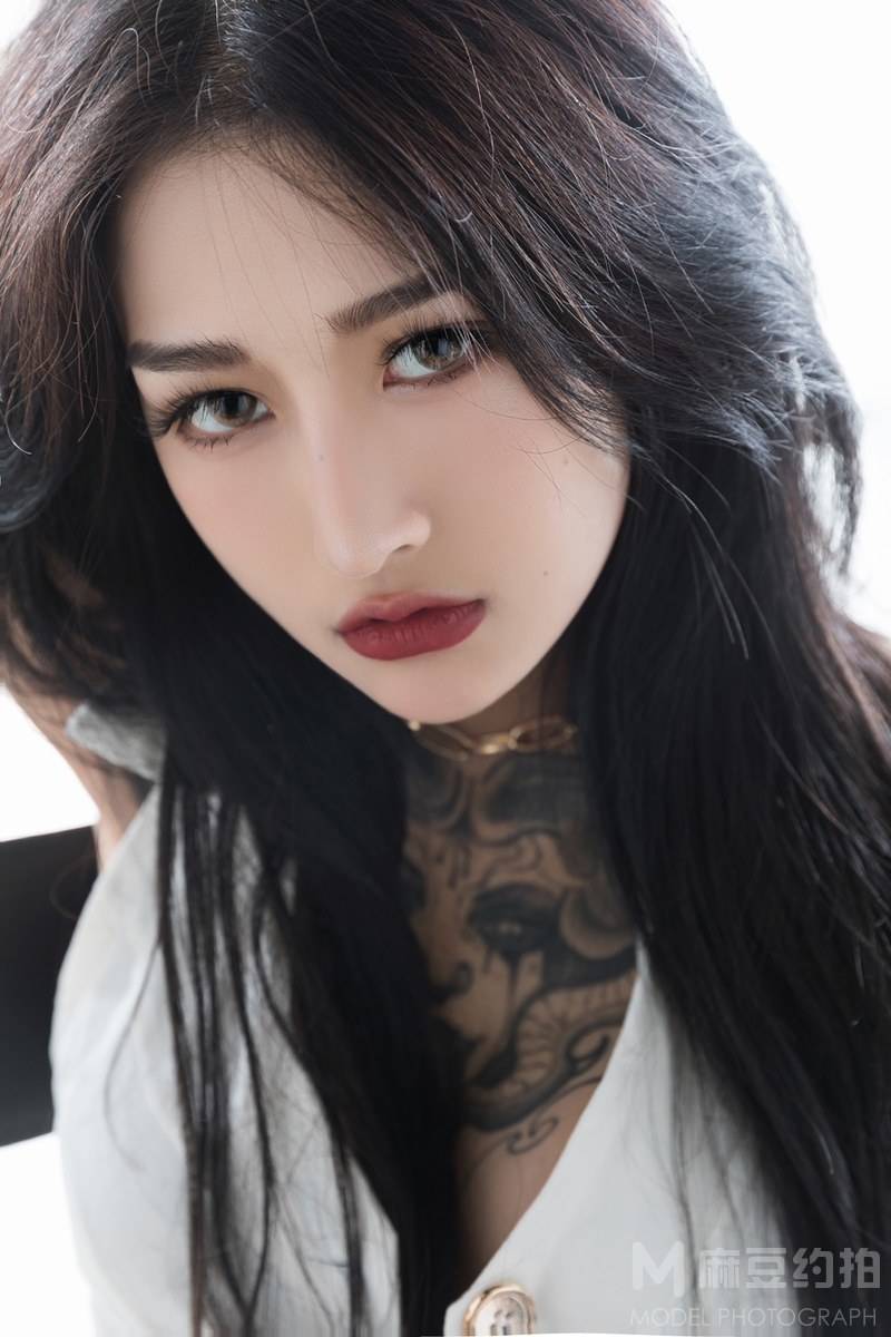 暗黑模特