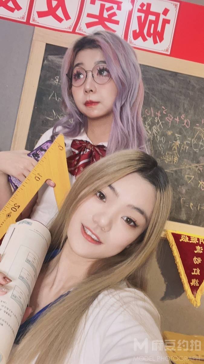 校园模特