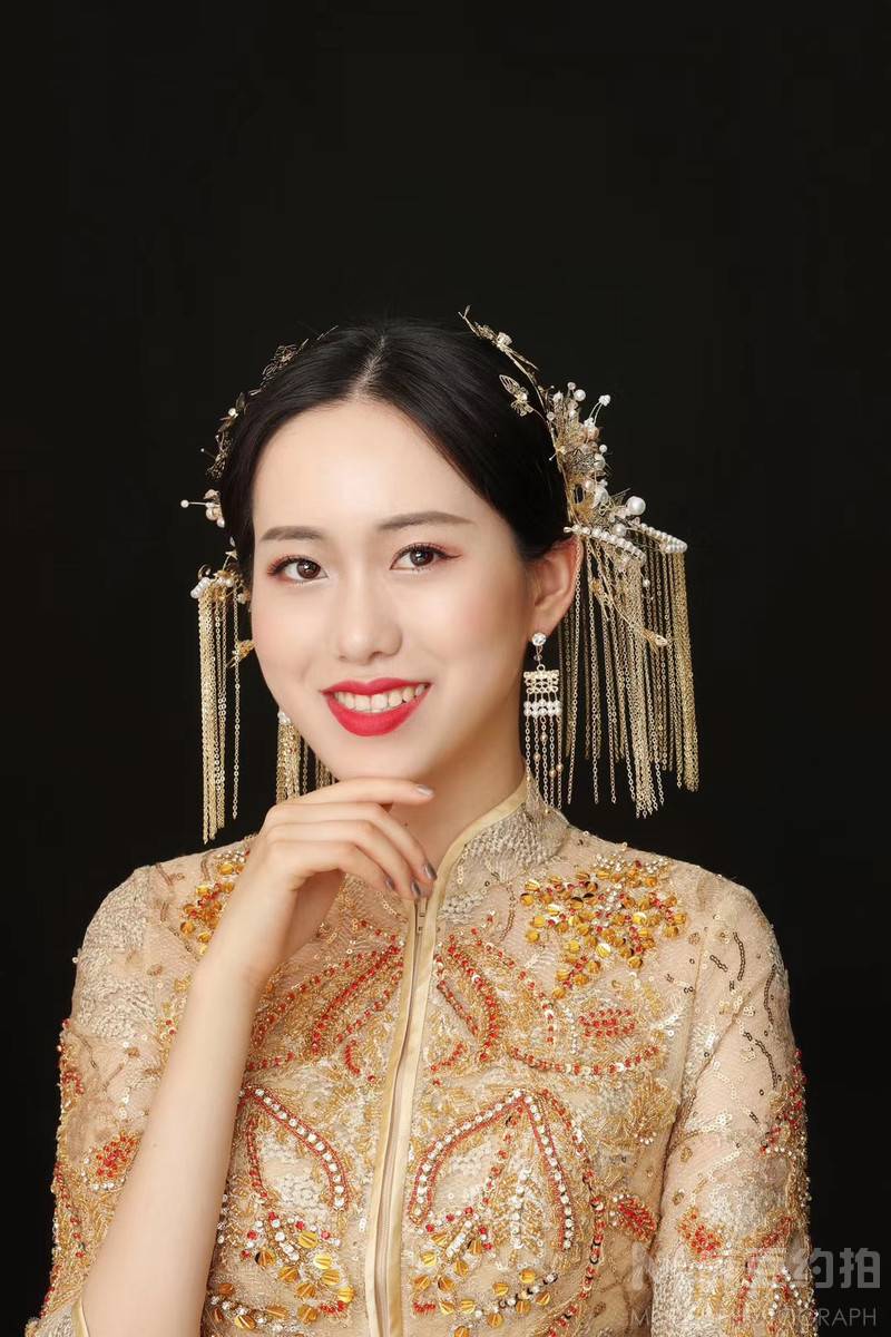 妆容模特