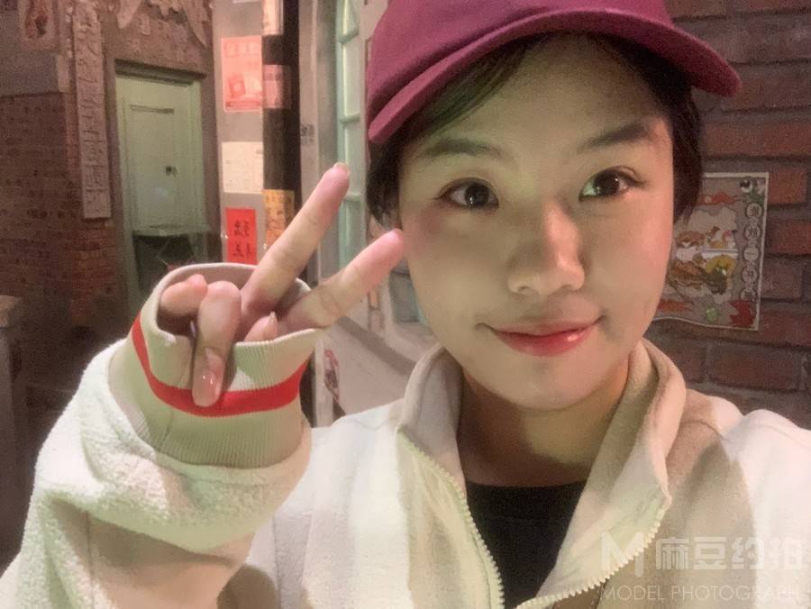 宝丽来模特