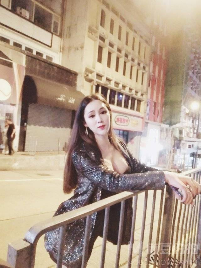 夜景模特