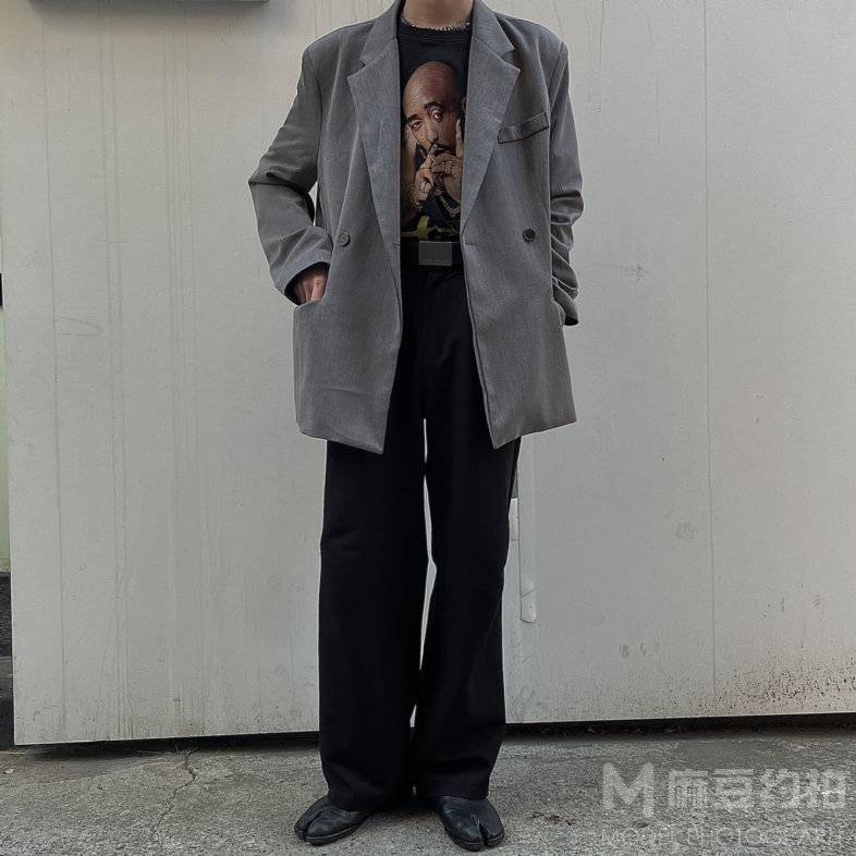 黑白模特