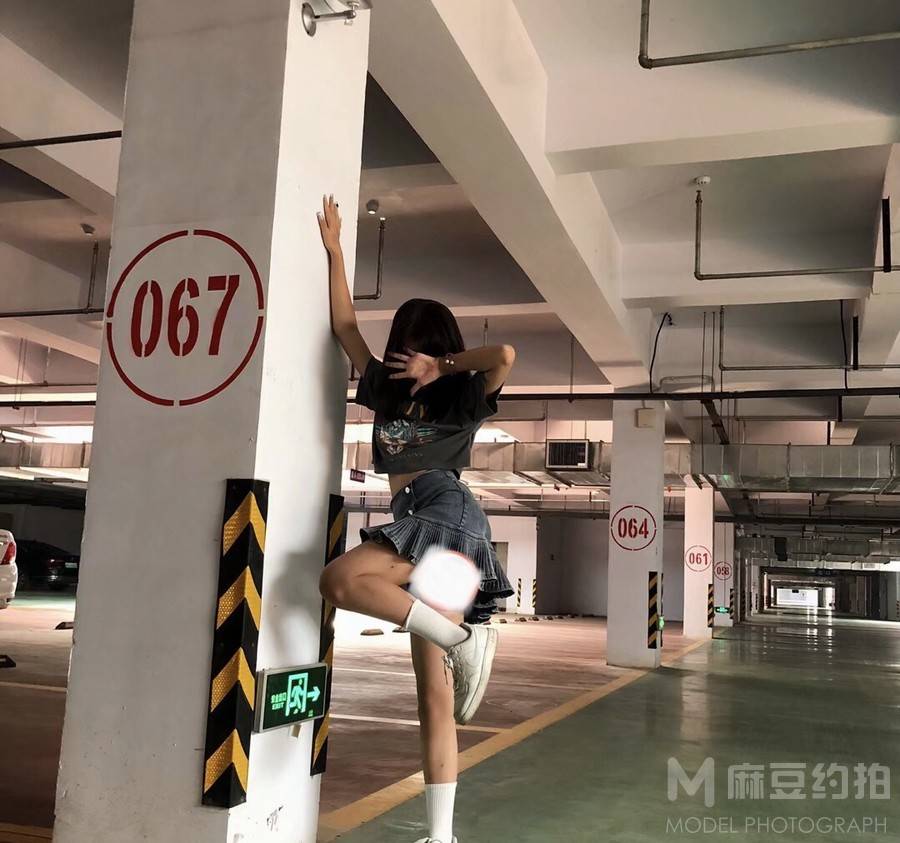 民国模特