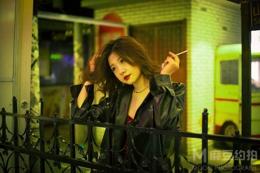 夜景模特