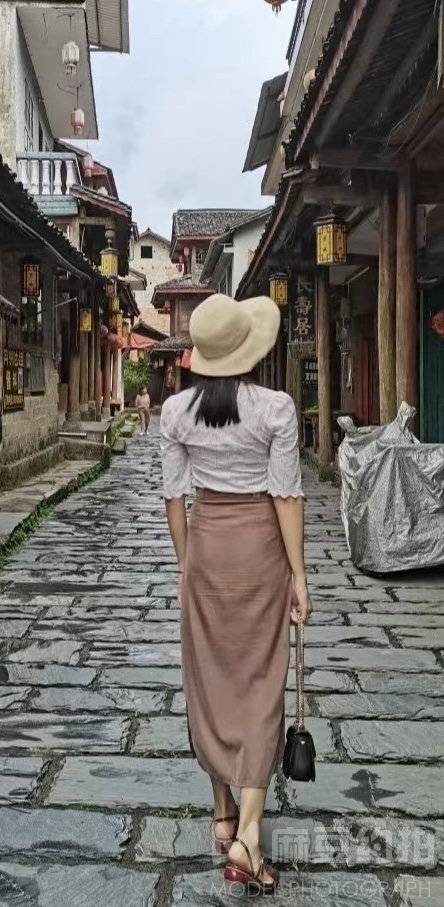 校园模特