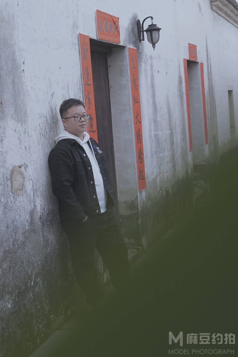 黑白模特
