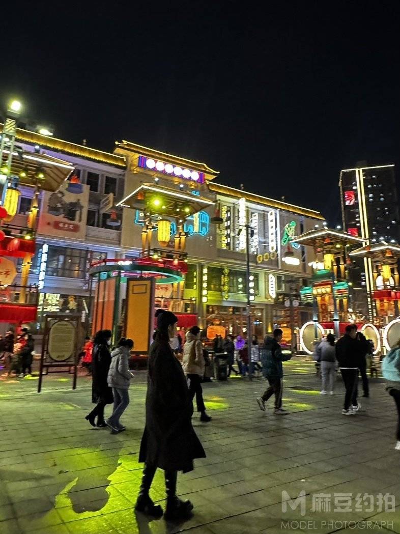 夜景模特