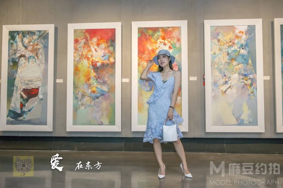 情绪模特