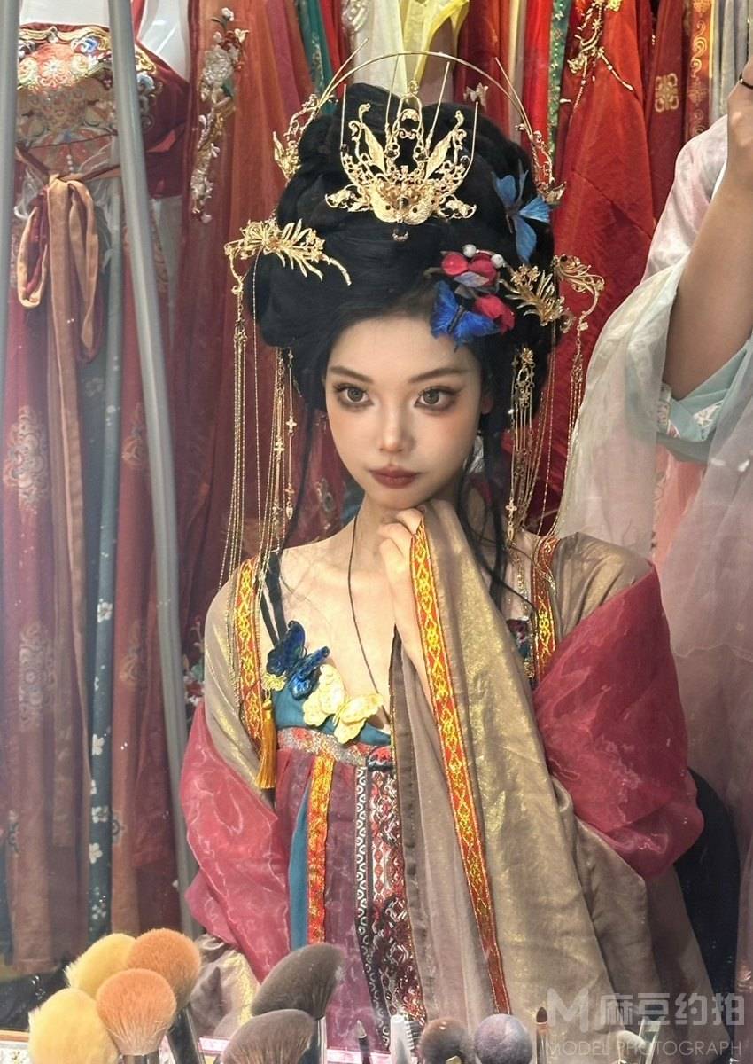 妆容模特