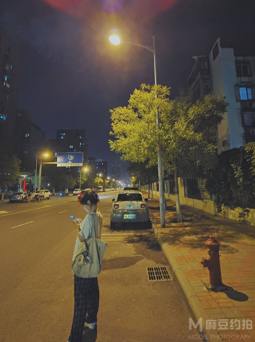 夜景模特