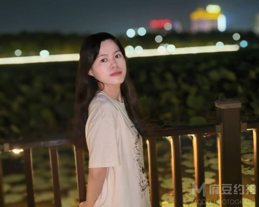 夜景模特