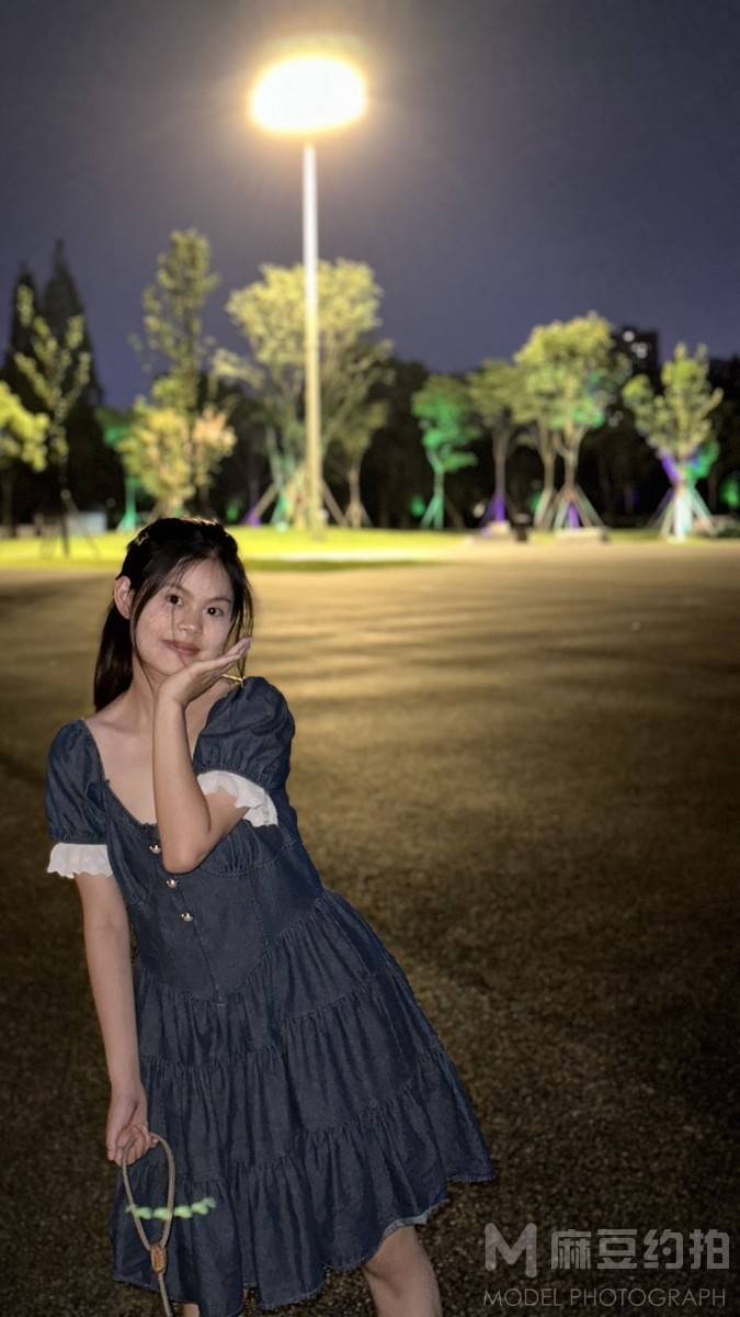 清新模特