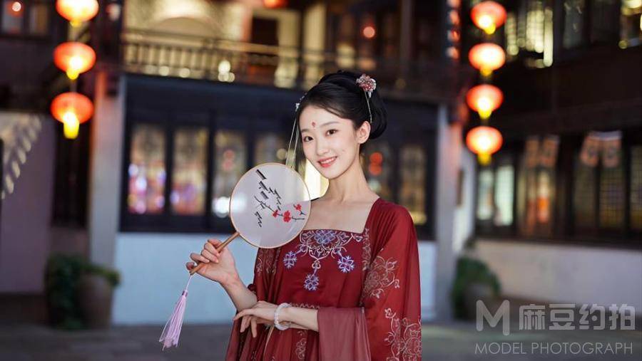 汉服模特