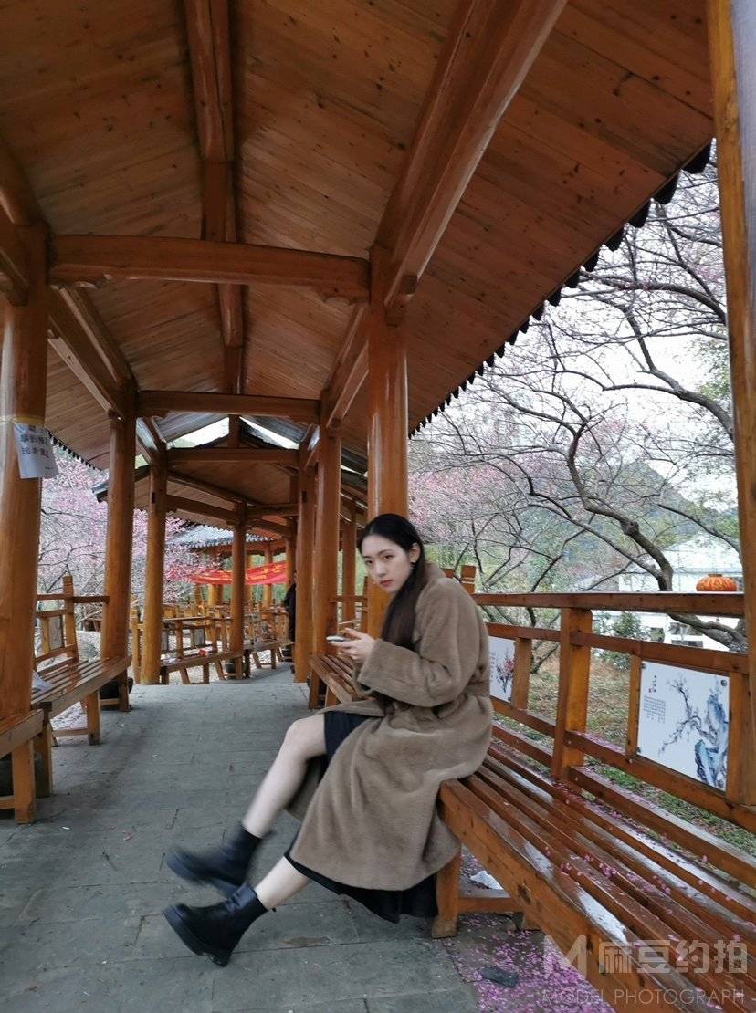 黑白模特
