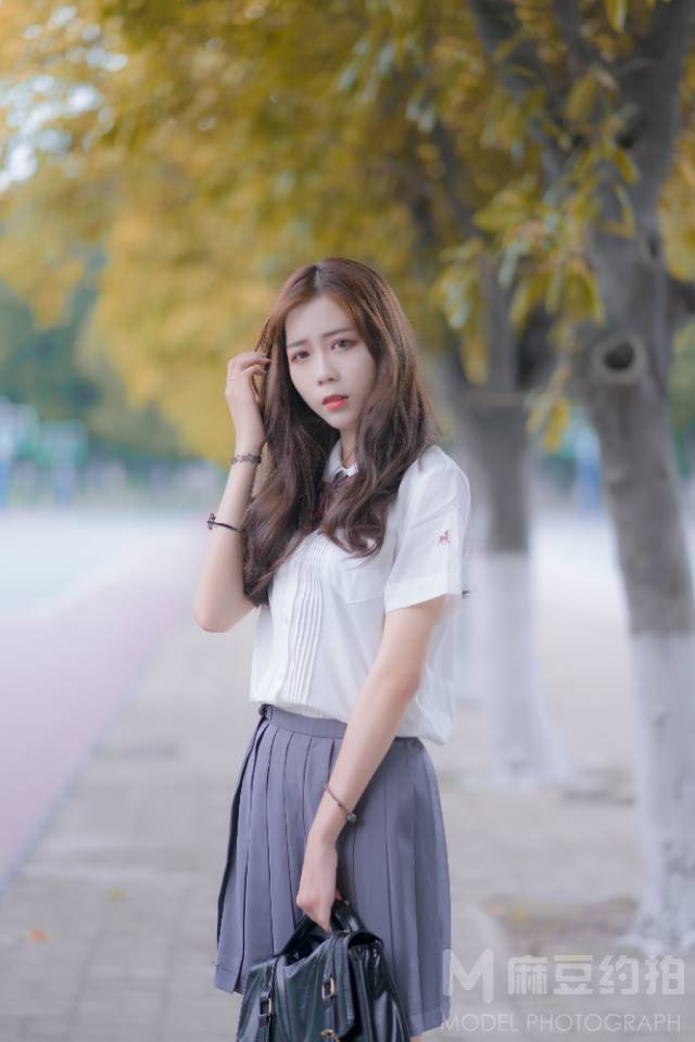 校园模特