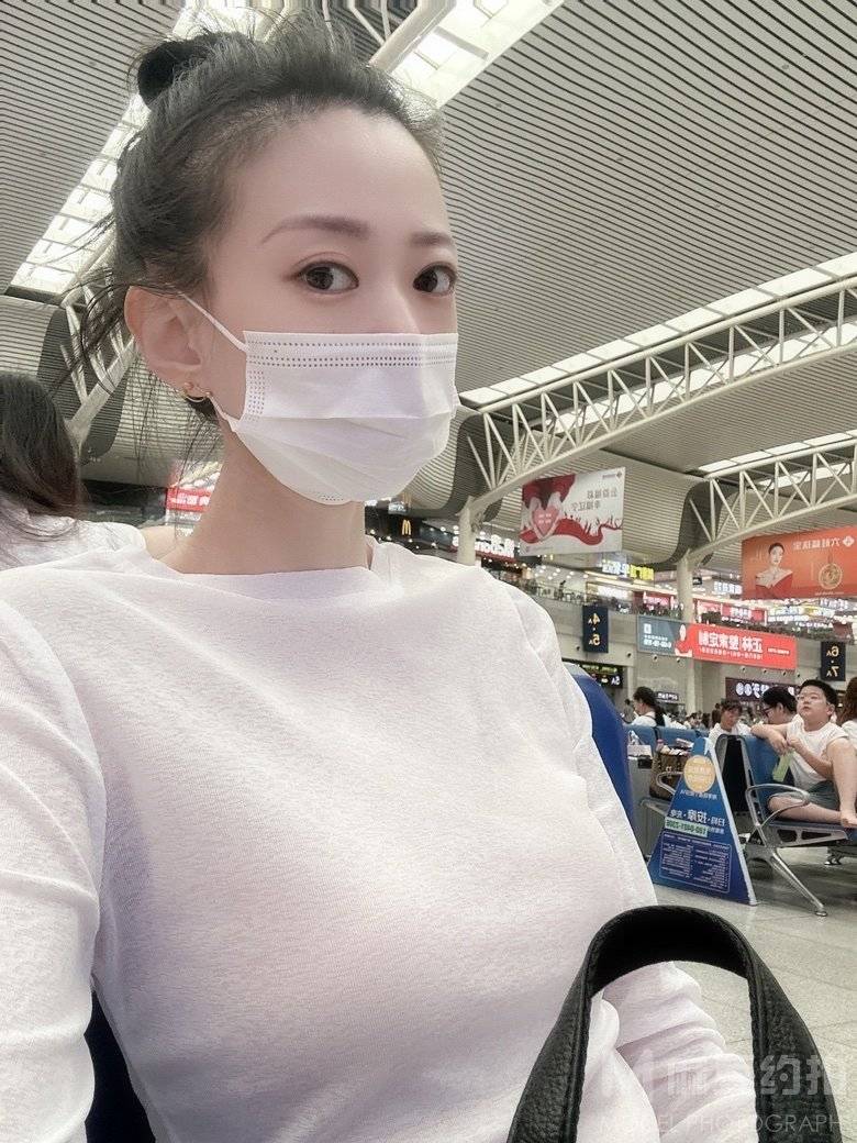 纪实模特