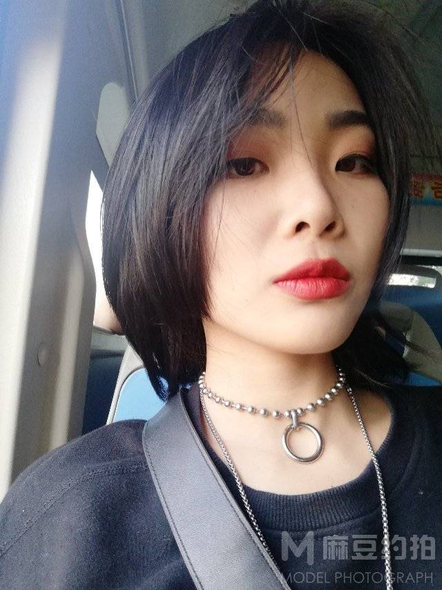 暗黑模特