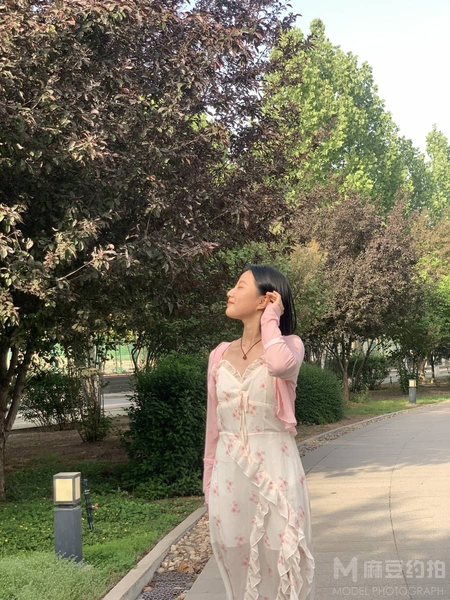 胶片模特