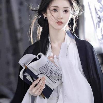 黑白模特