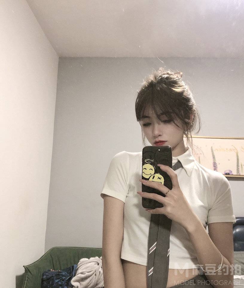 胶片模特