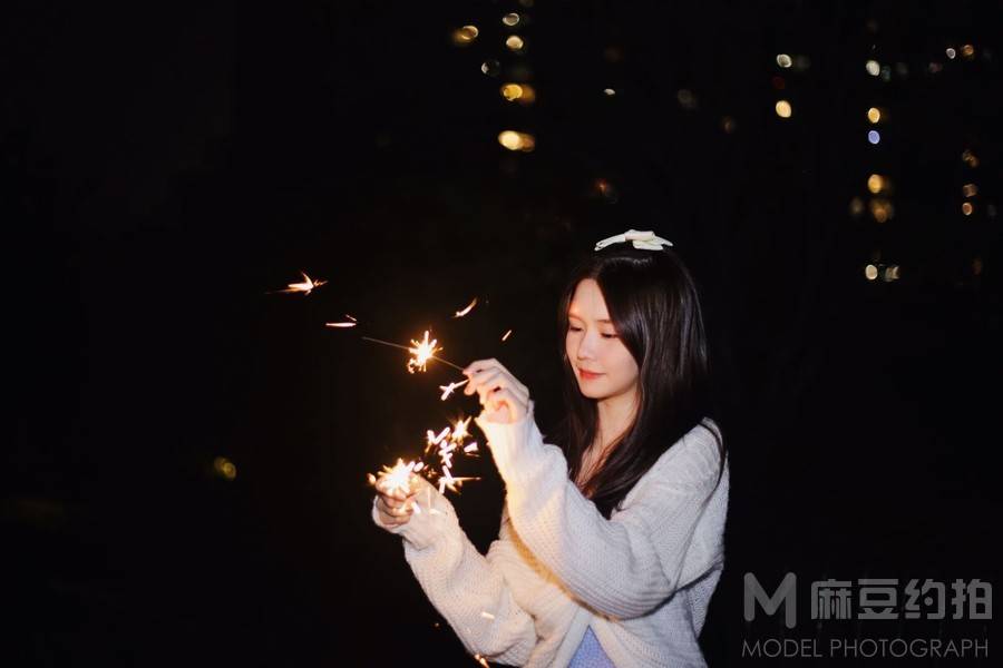 夜景模特