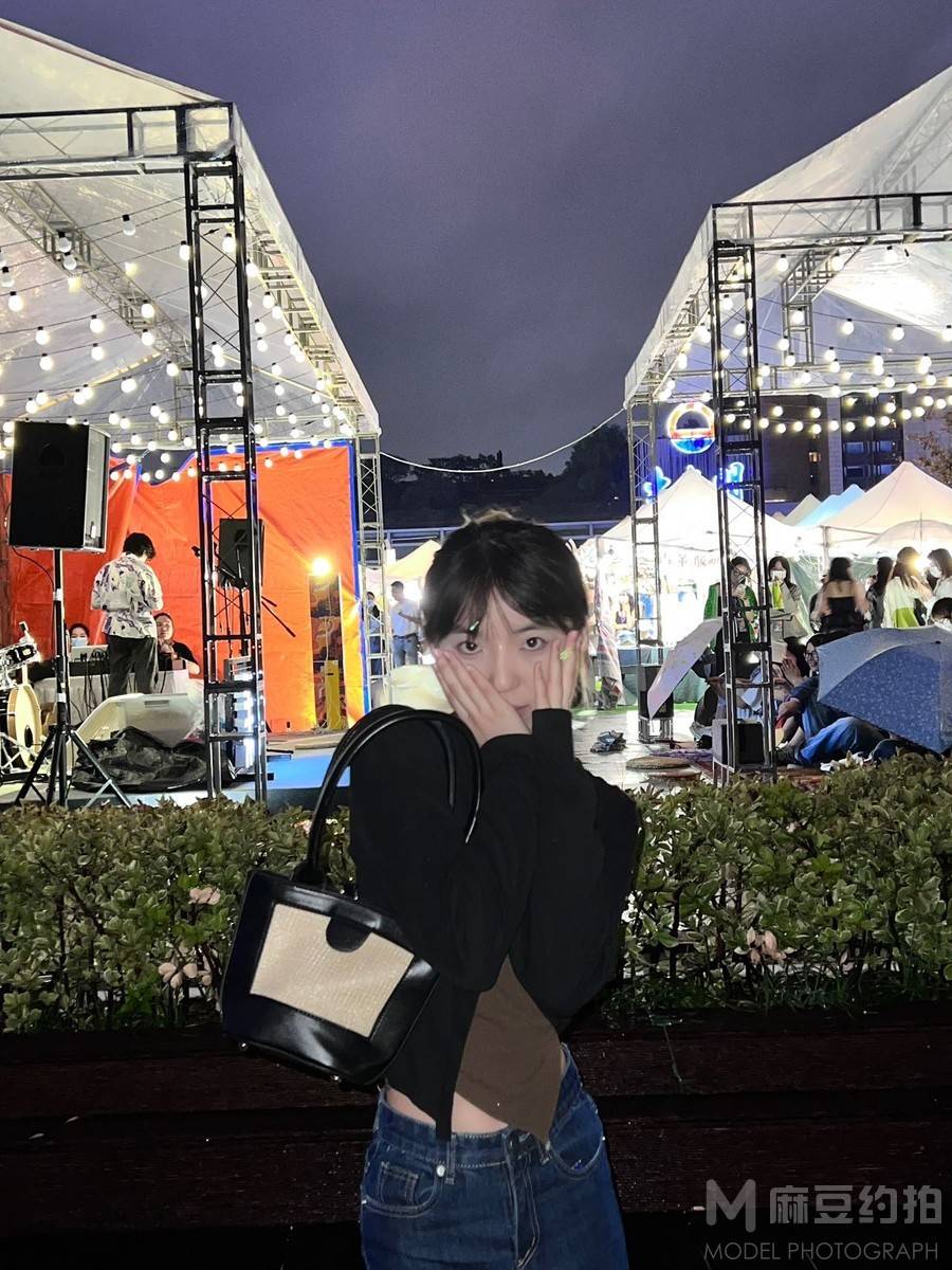 夜景模特