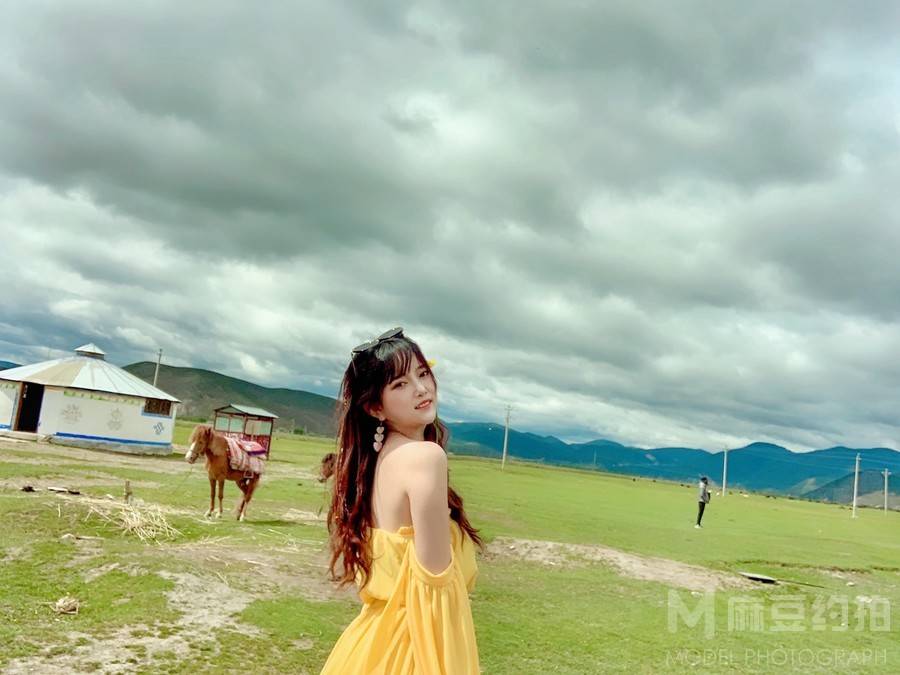 校园模特