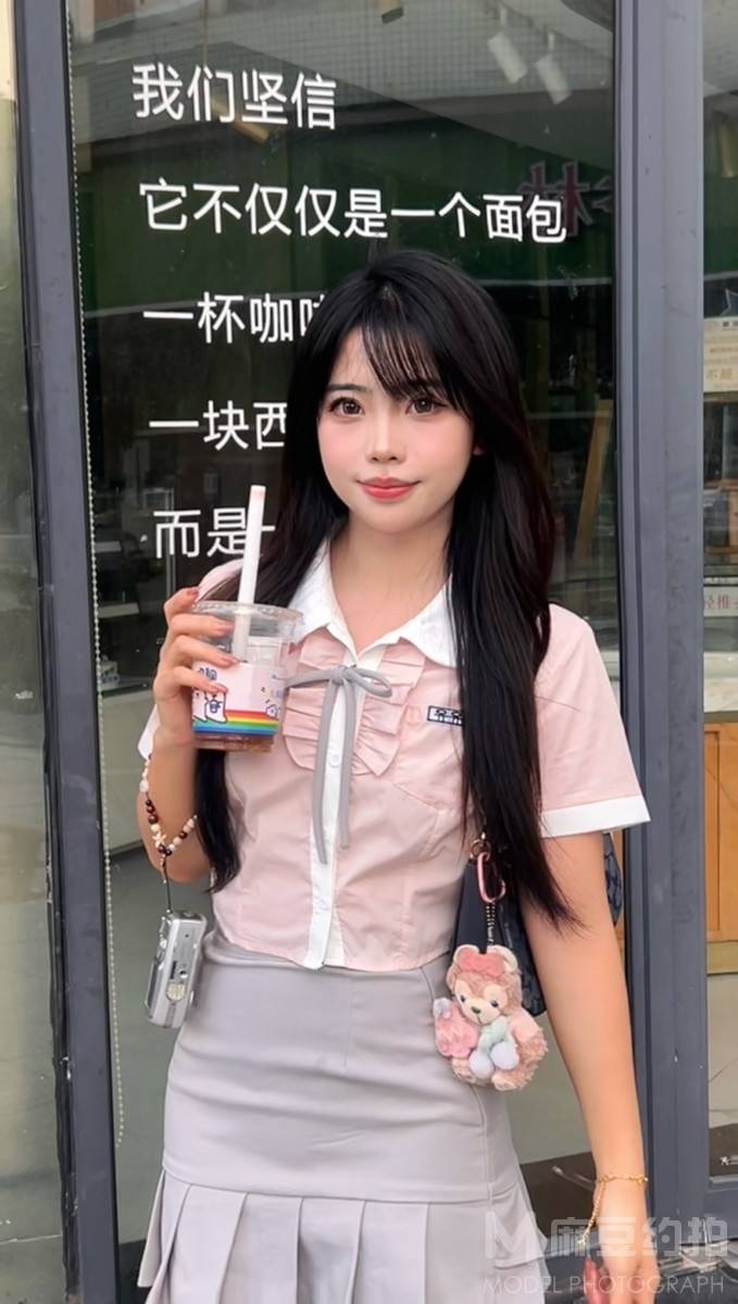 校园模特