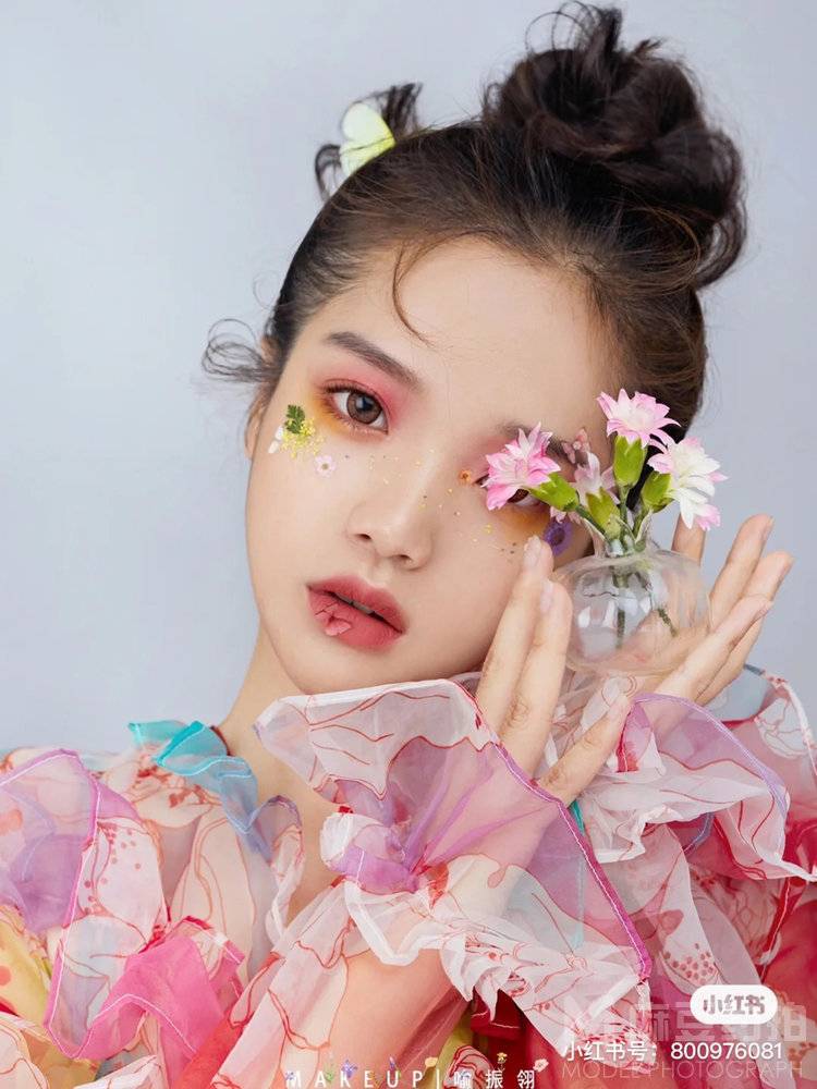 妆容模特