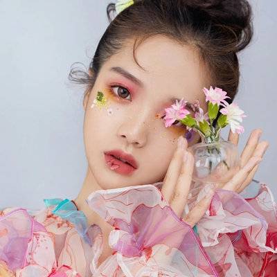 妆容模特