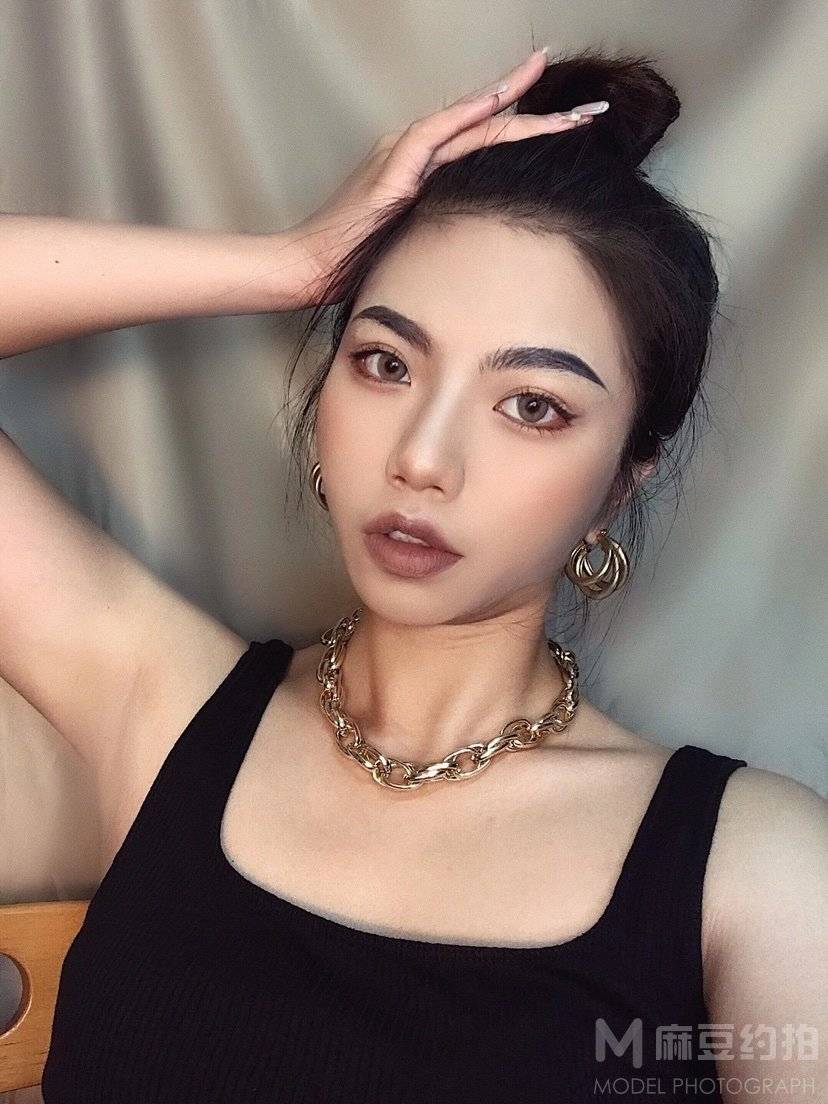 暗黑模特