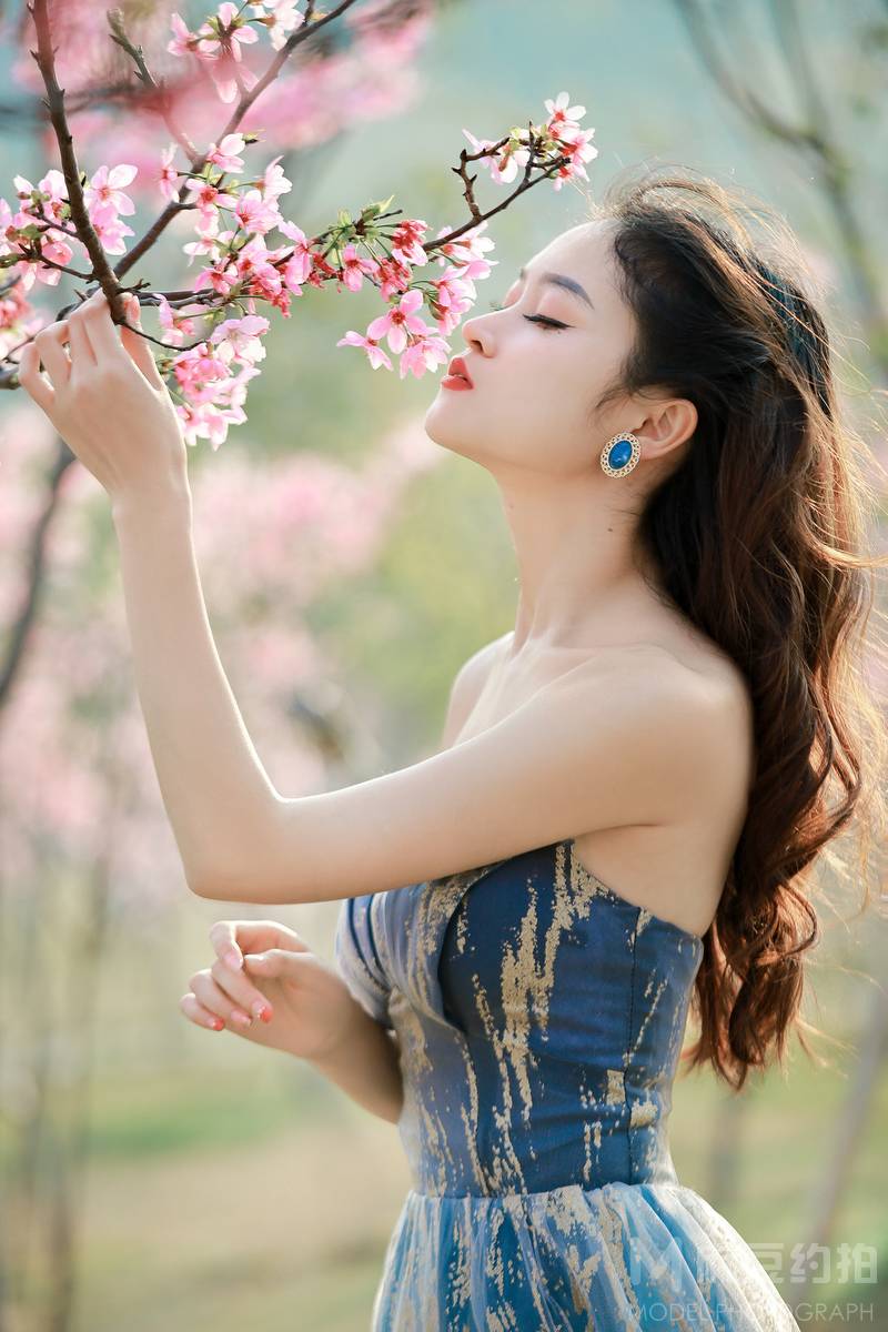 清新模特