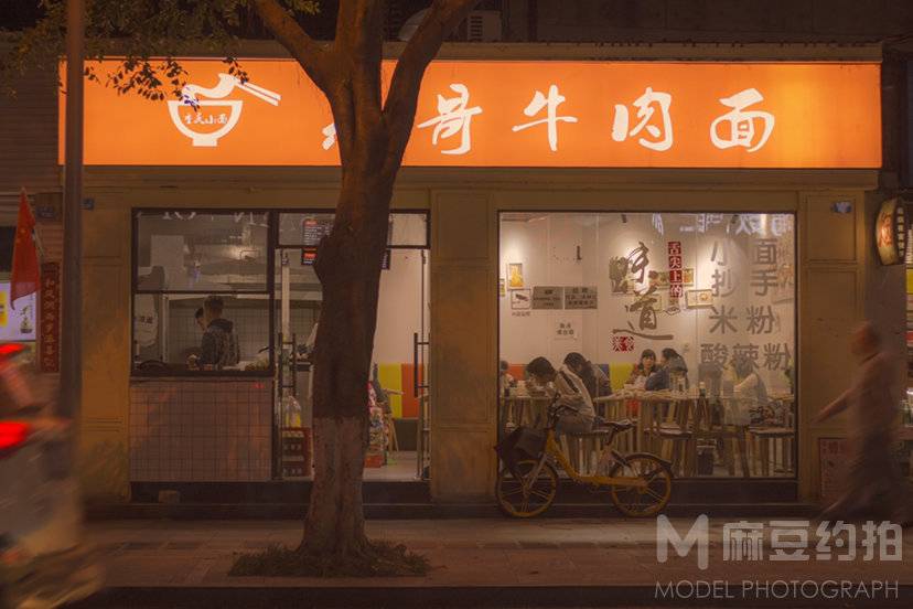 夜景模特