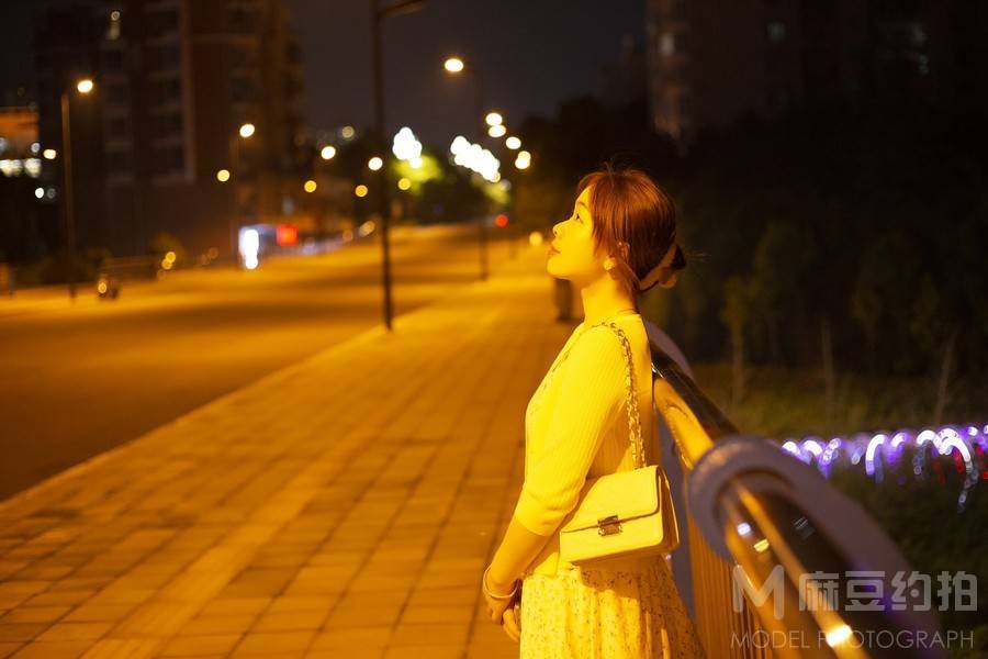 夜景模特